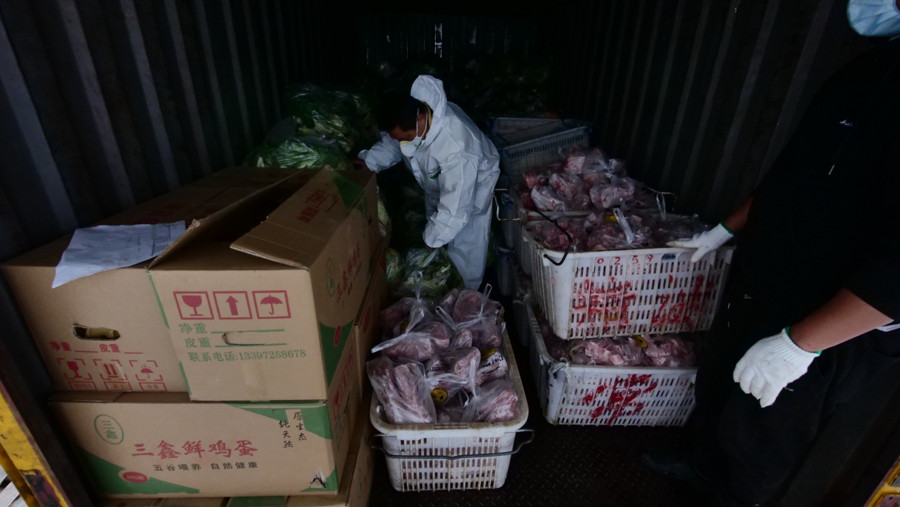 每天在武汉配送600斤蔬菜肉禽，苏宁小哥怎么做到的？